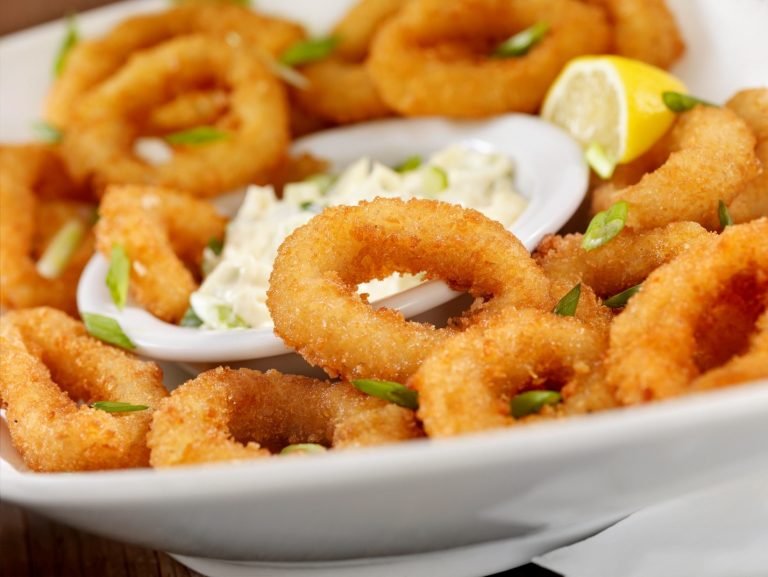 Calamari Rings with Lemon Aioli